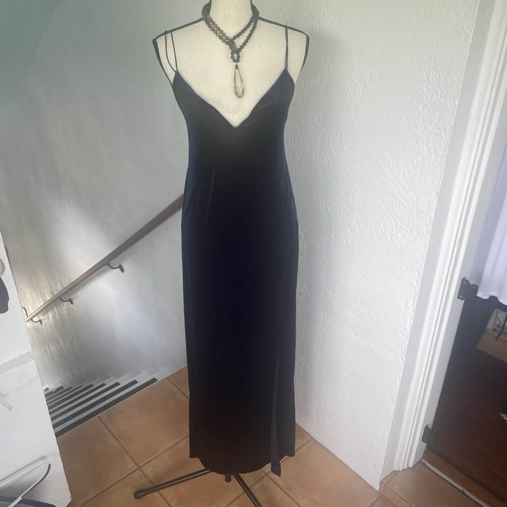Zara NWOT  NAVY BLUE VELVET MAXI DRESS Adjustable Tie In back Medium